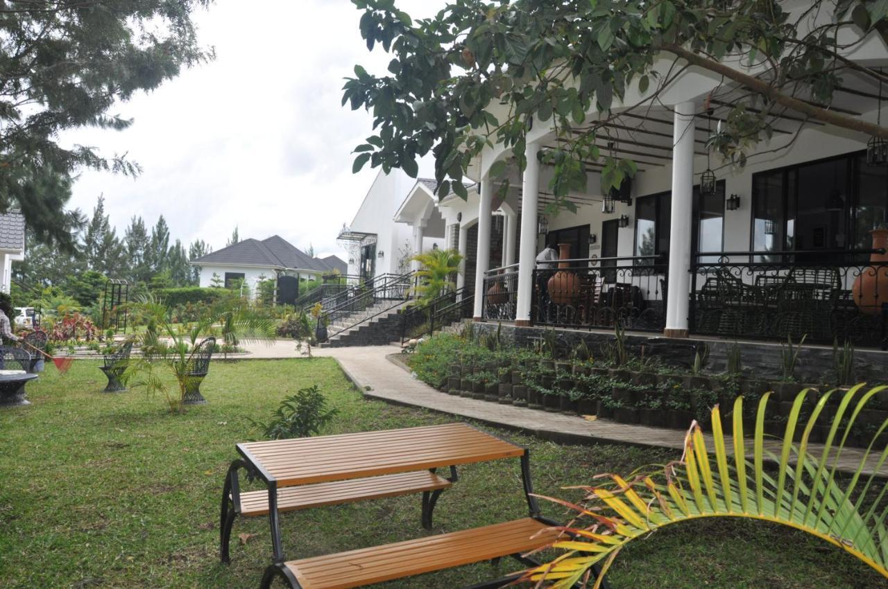 Home Bliss Hotel- Fort Portal Uganda Esterno foto